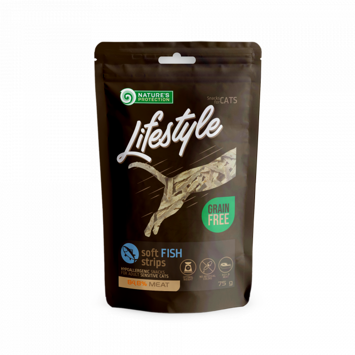 NATURE'S PROTECTION LIFESTYLE snack for cats soft fish strips 